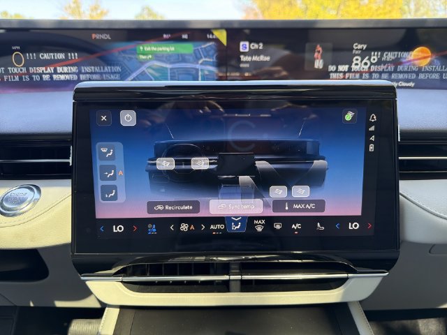New 2026 Lincoln Nautilus Reserve AWD/4WD image 19