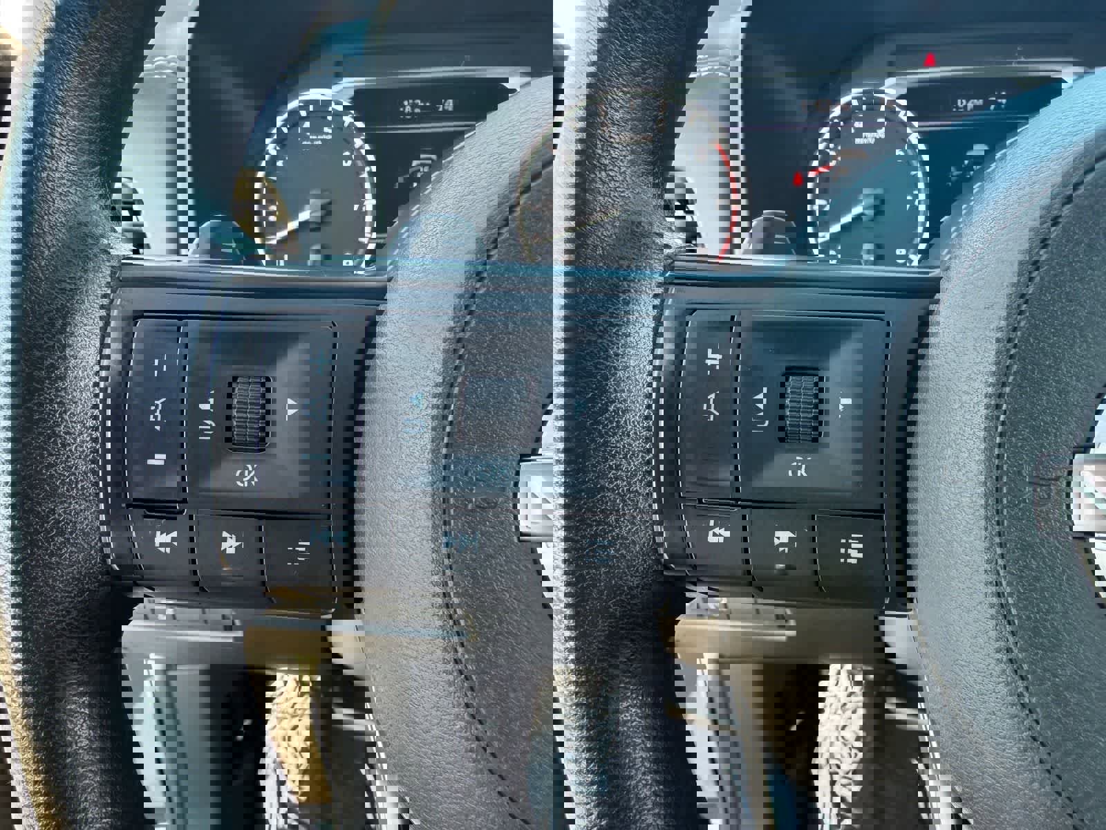 Certified 2023 Nissan Rogue S image 17