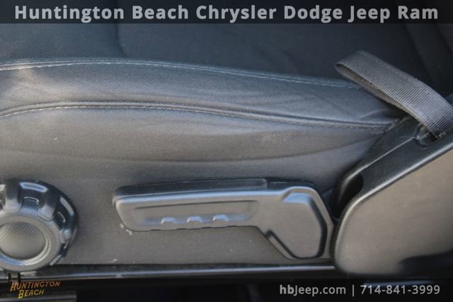 Used 2023 Jeep Wrangler Sport image 32