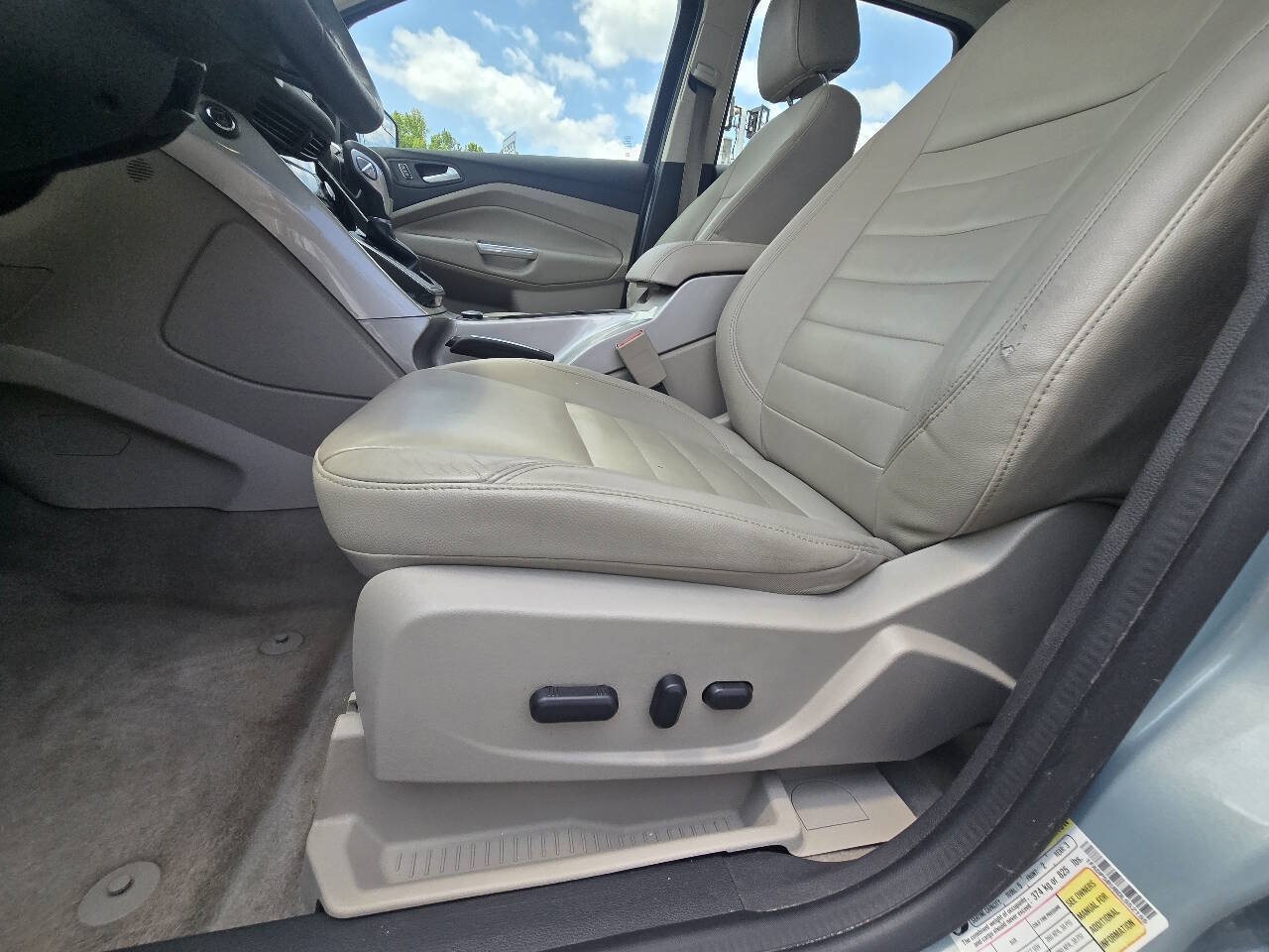 Used 2013 Ford C-MAX SEL FWD image 21