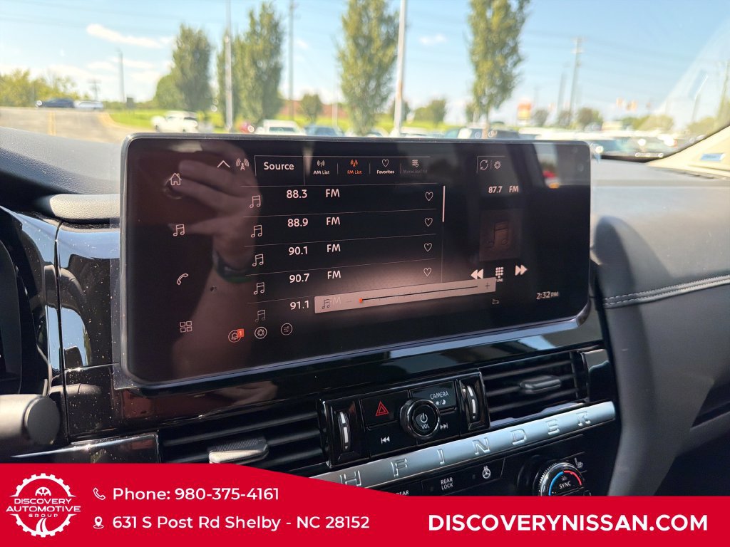 New 2026 Nissan Pathfinder Platinum AWD/4WD image 17