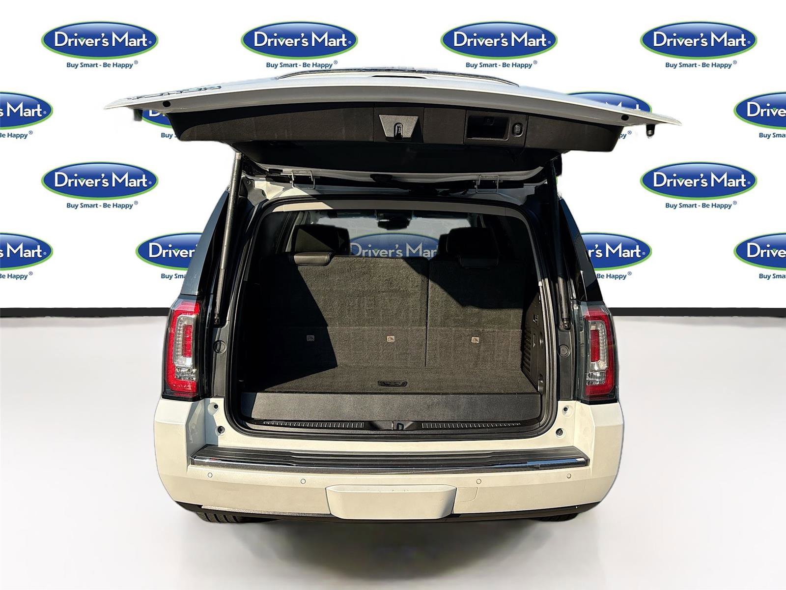 Used 2016 GMC Yukon Denali image 28