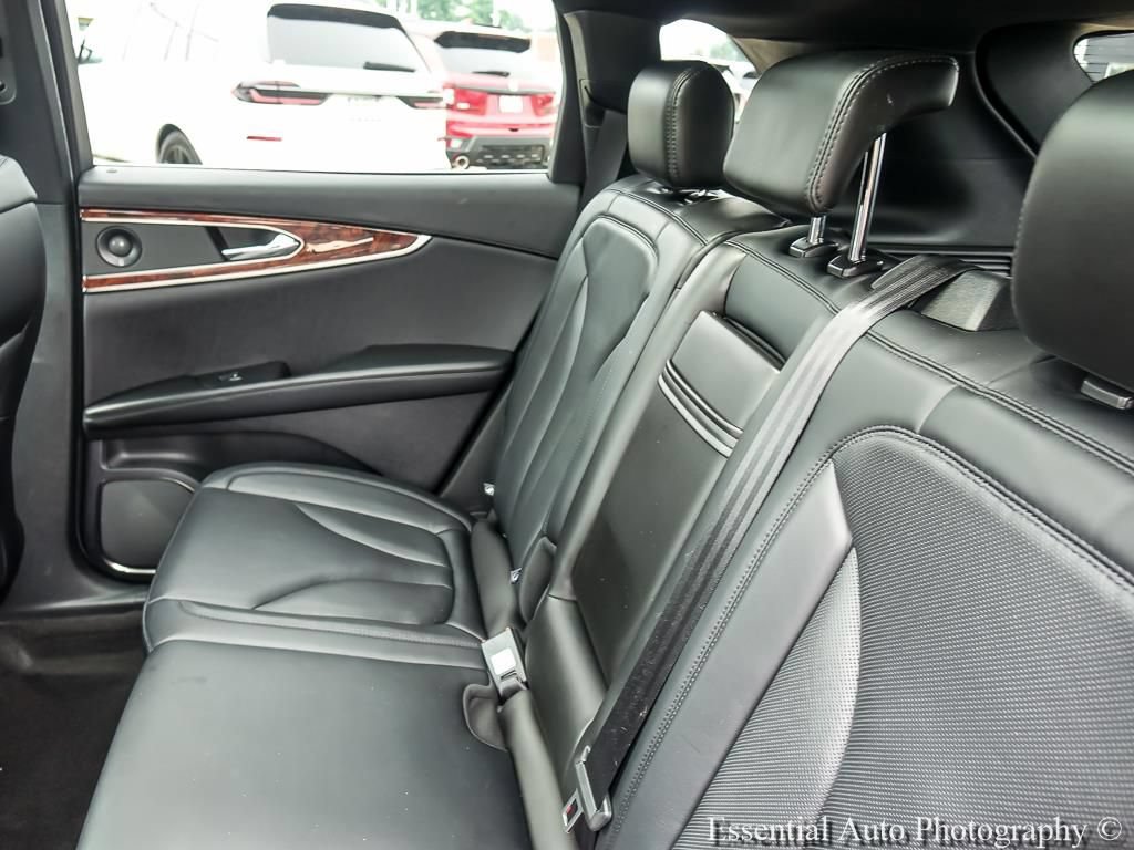 Used 2019 Lincoln Nautilus Reserve AWD/4WD image 14