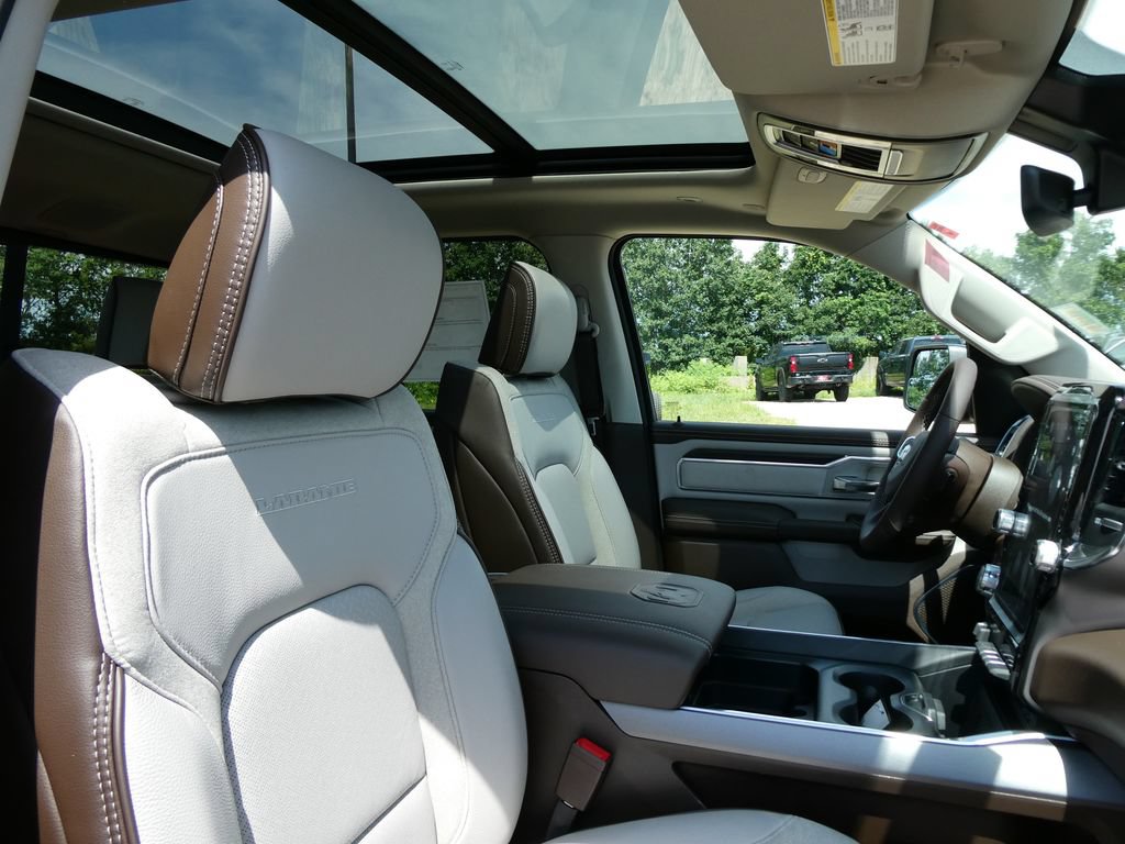 New 2026 RAM 1500 Laramie w/ Laramie Southwest Edition AWD/4WD image 11