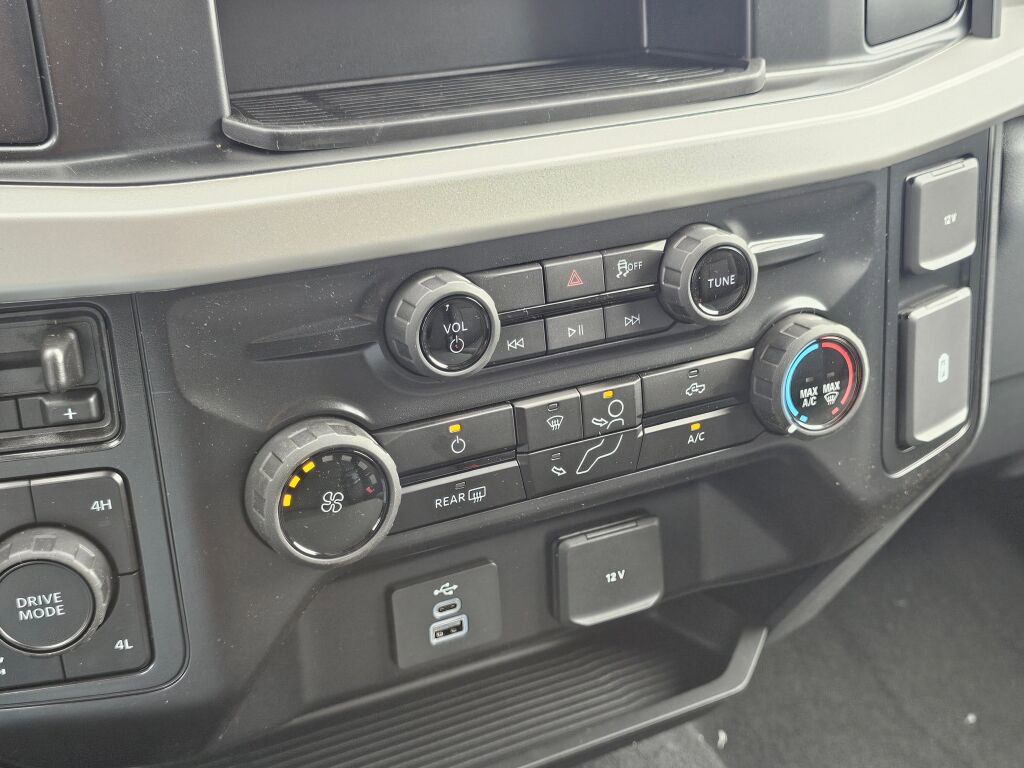 New 2026 Ford F350 XL w/ STX Appearance Package AWD/4WD image 22