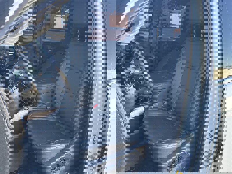 Used 2023 Chevrolet Silverado 2500 LTZ w/ LTZ Premium Package image 19