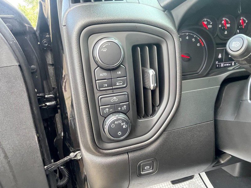 Used 2024 Chevrolet Silverado 1500 Custom w/ Turbomax Blackout Package AWD/4WD image 23