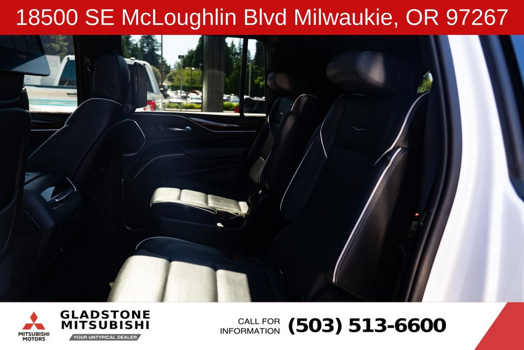 Used 2021 Cadillac Escalade ESV Premium Luxury w/ Performance Package AWD/4WD image 20