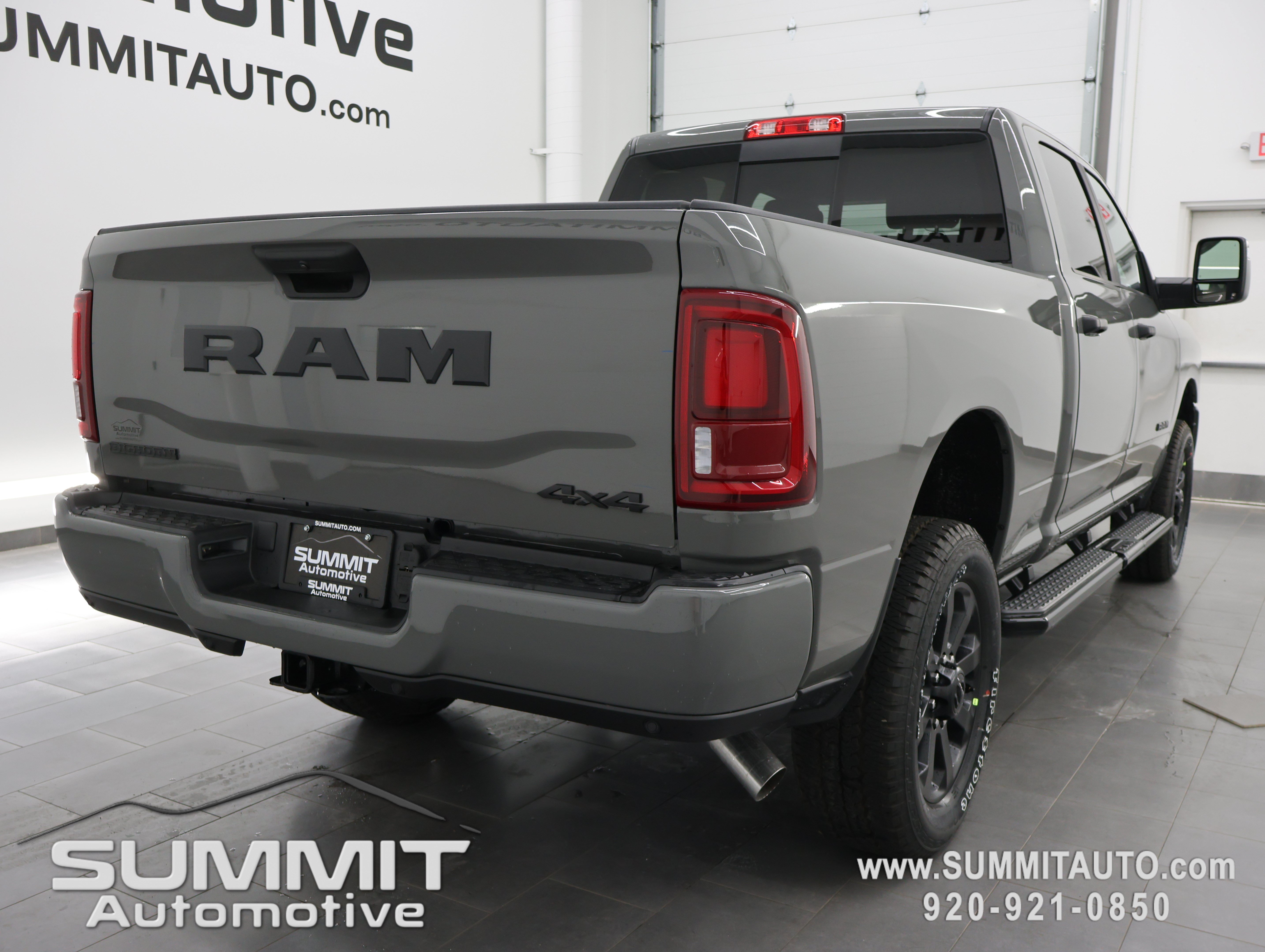 New 2026 RAM 2500 Big Horn AWD/4WD image 4