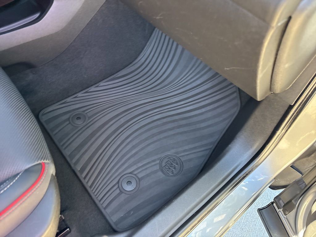 Used 2022 Buick Envision Essence w/ Technology Package I image 28