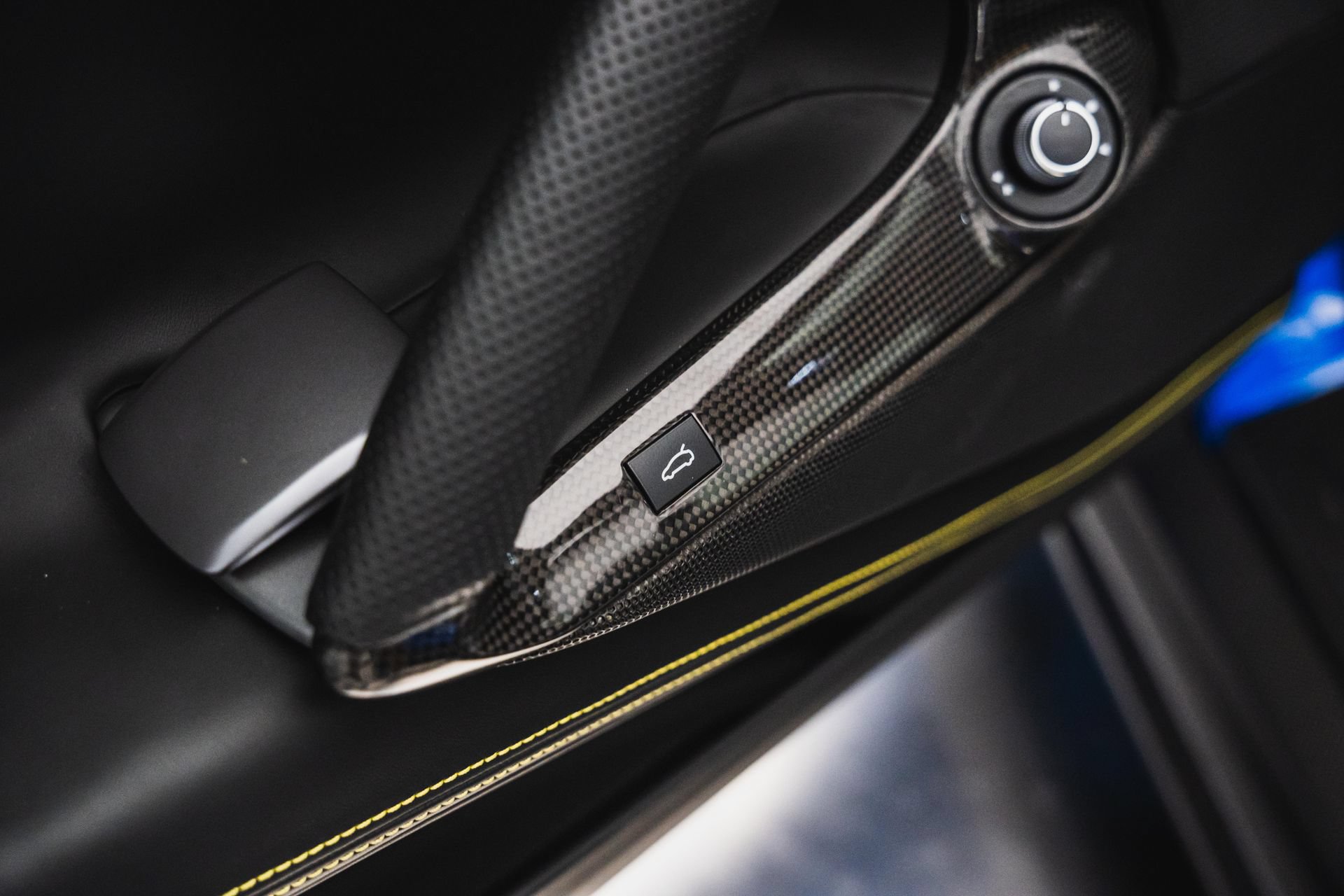 Used 2022 Ferrari 812 GTS RWD image 41