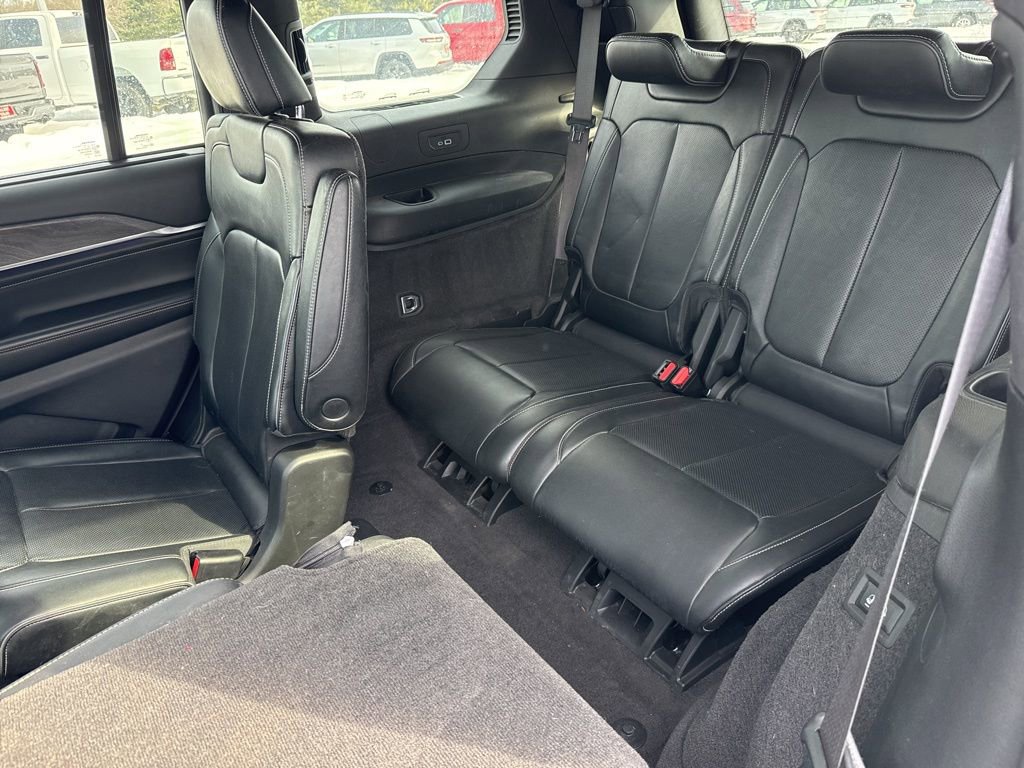 Used 2021 Jeep Grand Cherokee L Overland w/ Luxury Tech Group IV image 17