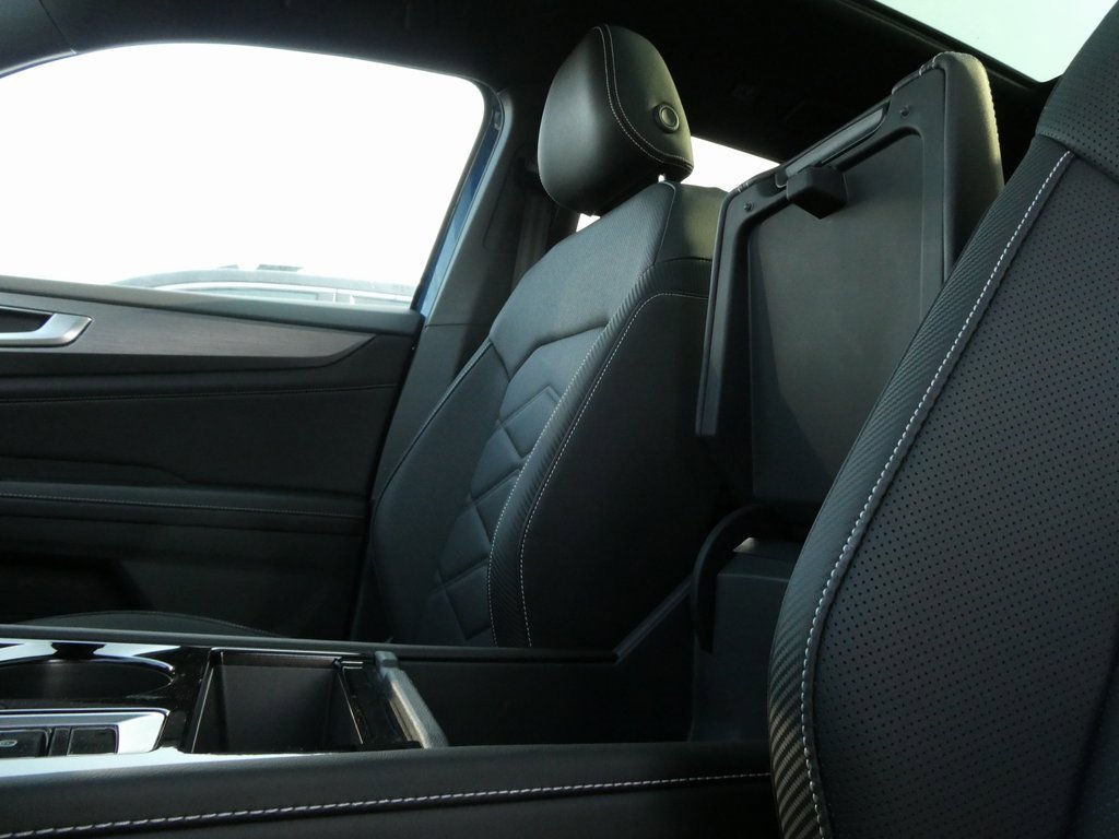 New 2025 Volkswagen Atlas Cross Sport SE image 33