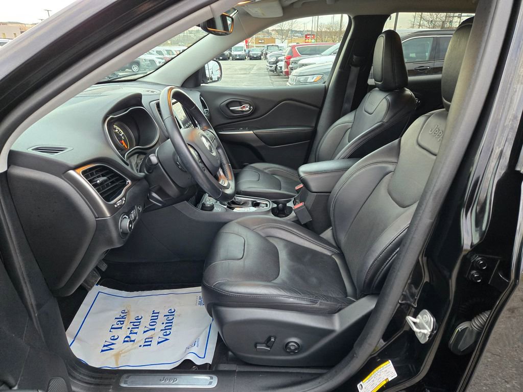 Used 2020 Jeep Cherokee Limited image 14