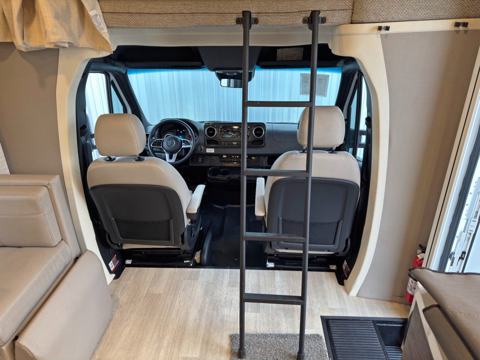 Used 2021 Mercedes-Benz Sprinter 3500 w/ Acoustic Package image 57