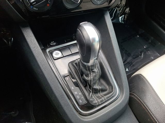 Used 2016 Volkswagen Jetta Sport image 14