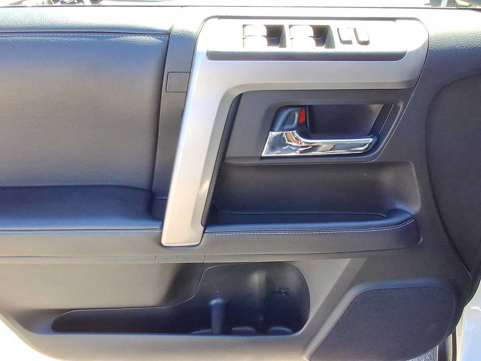 Used 2022 Toyota 4Runner SR5 RWD image 13
