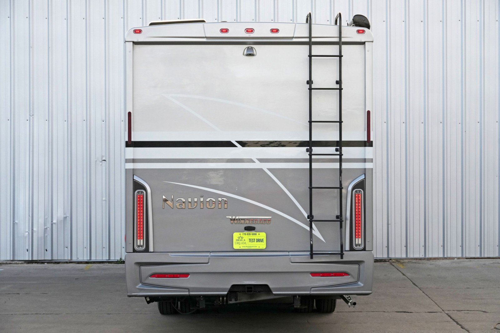 Used 2021 Mercedes-Benz Sprinter 3500 w/ Acoustic Package image 10