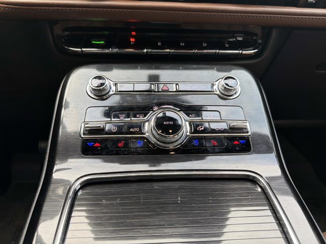 Certified 2023 Lincoln Nautilus Reserve FWD image 33