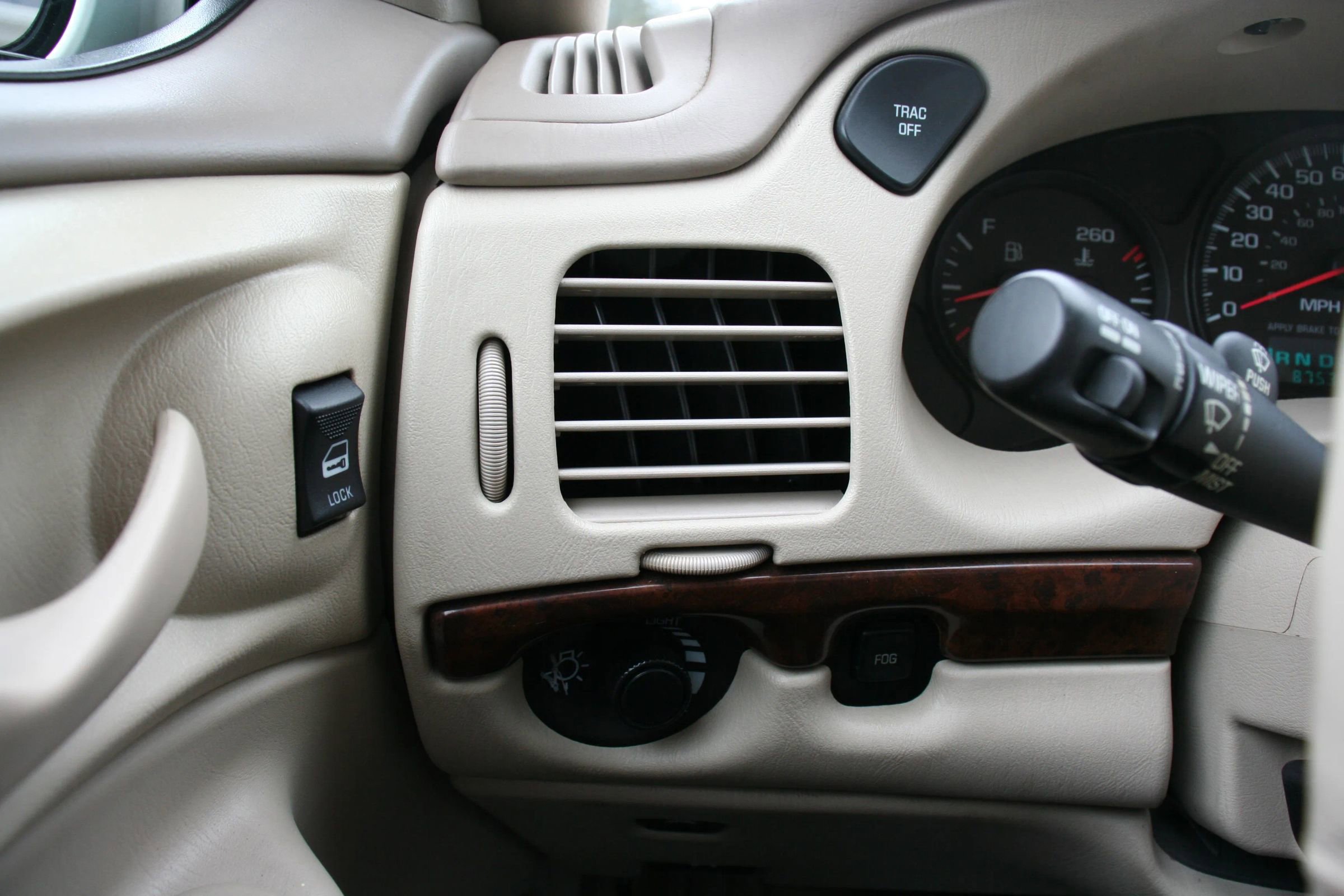 Used 2005 Chevrolet Impala LS w/ Sun And Sound Package image 27