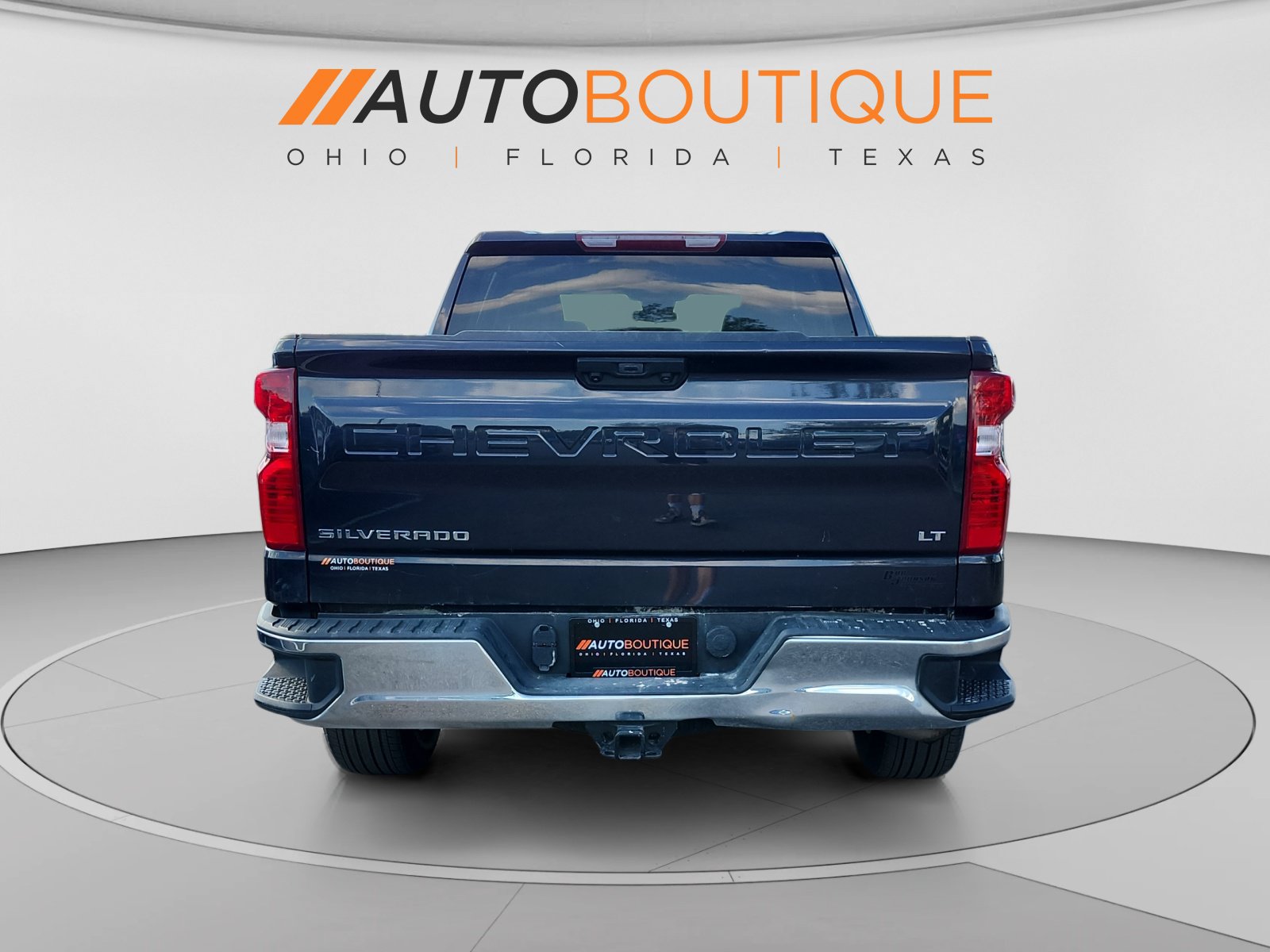 Used 2024 Chevrolet Silverado 1500 LT AWD/4WD image 4