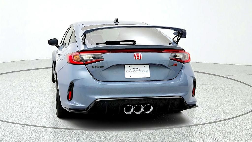 Used 2023 Honda Civic Type R image 6