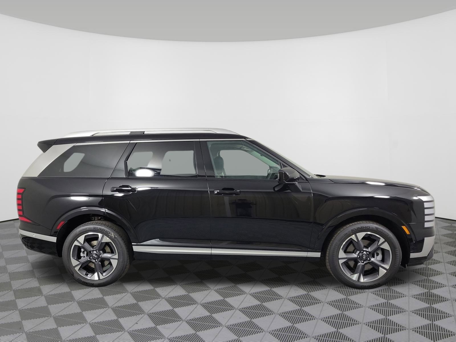 New 2026 Hyundai Palisade Limited image 2