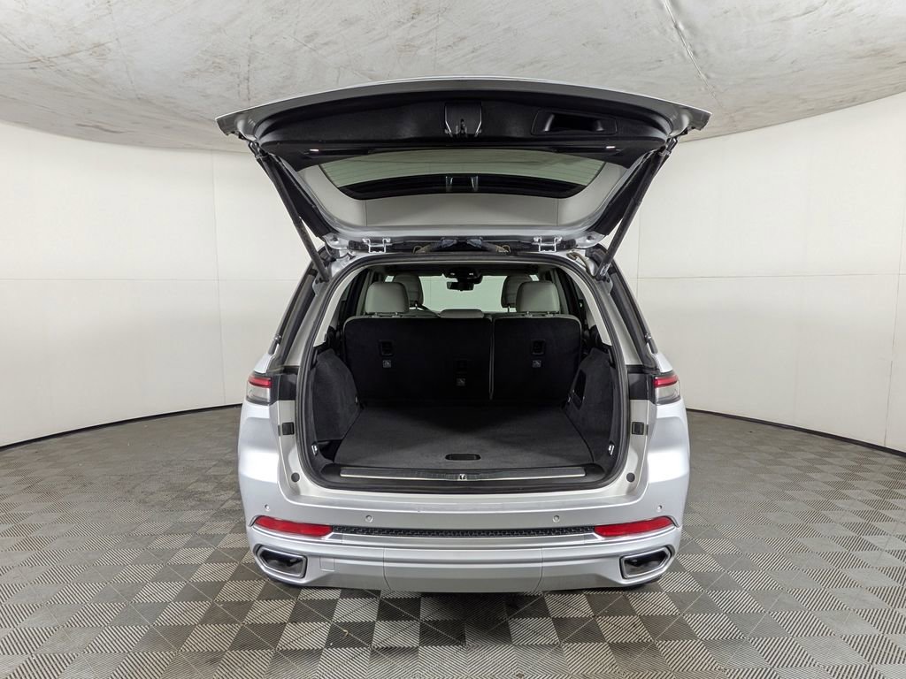 Used 2022 Jeep Grand Cherokee Summit w/ Adv Protech Group IV image 9