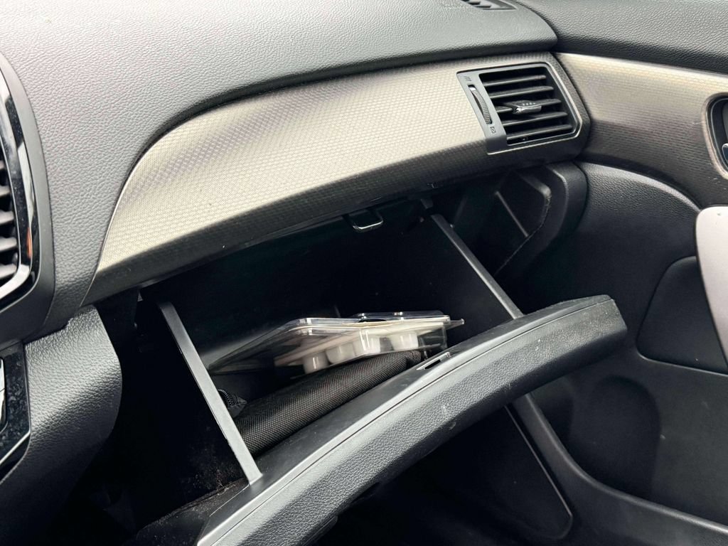 Used 2017 Honda Accord EX-L image 9