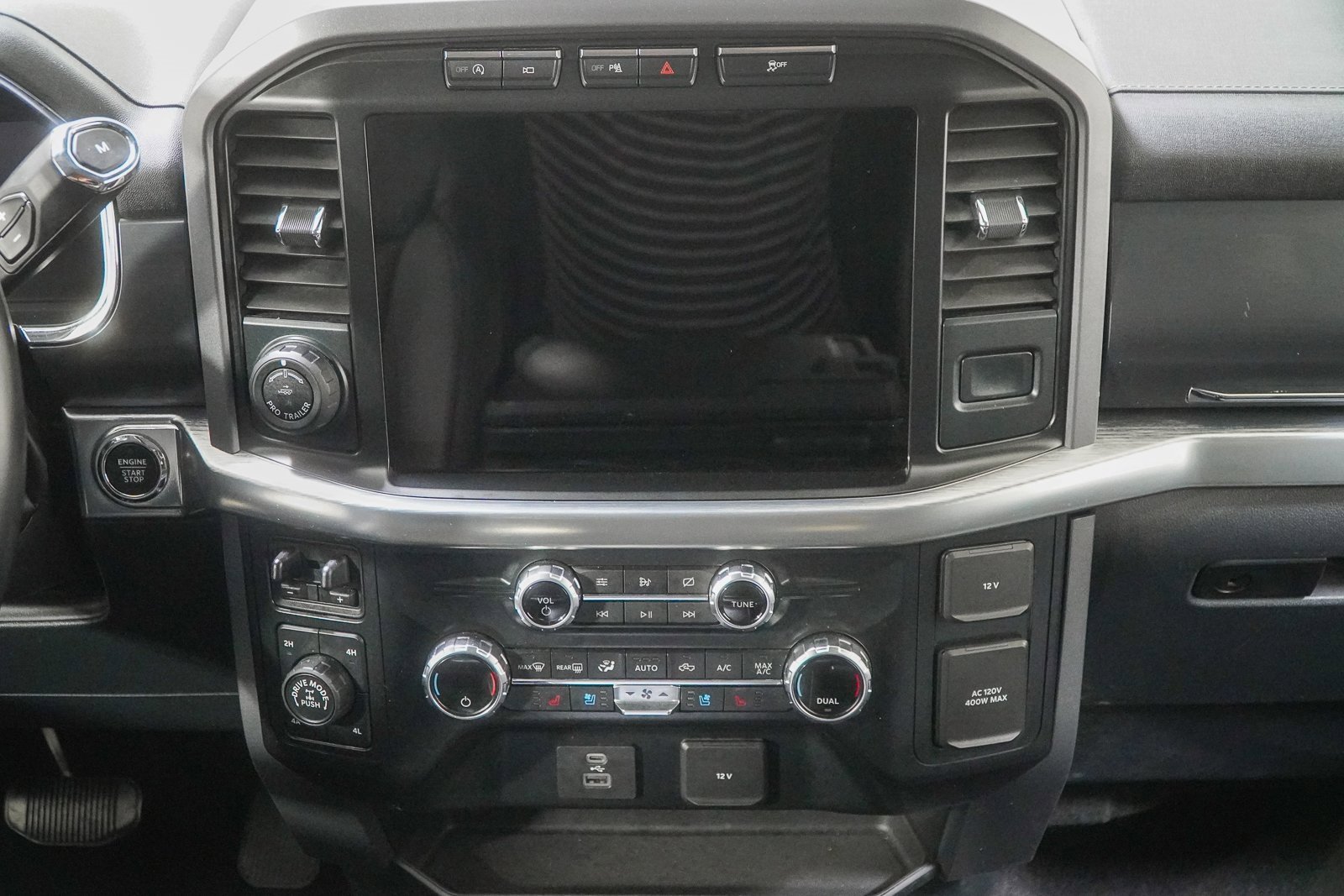 Used 2021 Ford F150 Lariat w/ Max Trailer Tow Package image 28