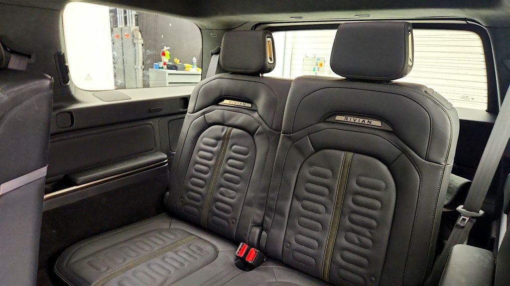 Used 2023 Rivian R1S Adventure AWD/4WD image 24