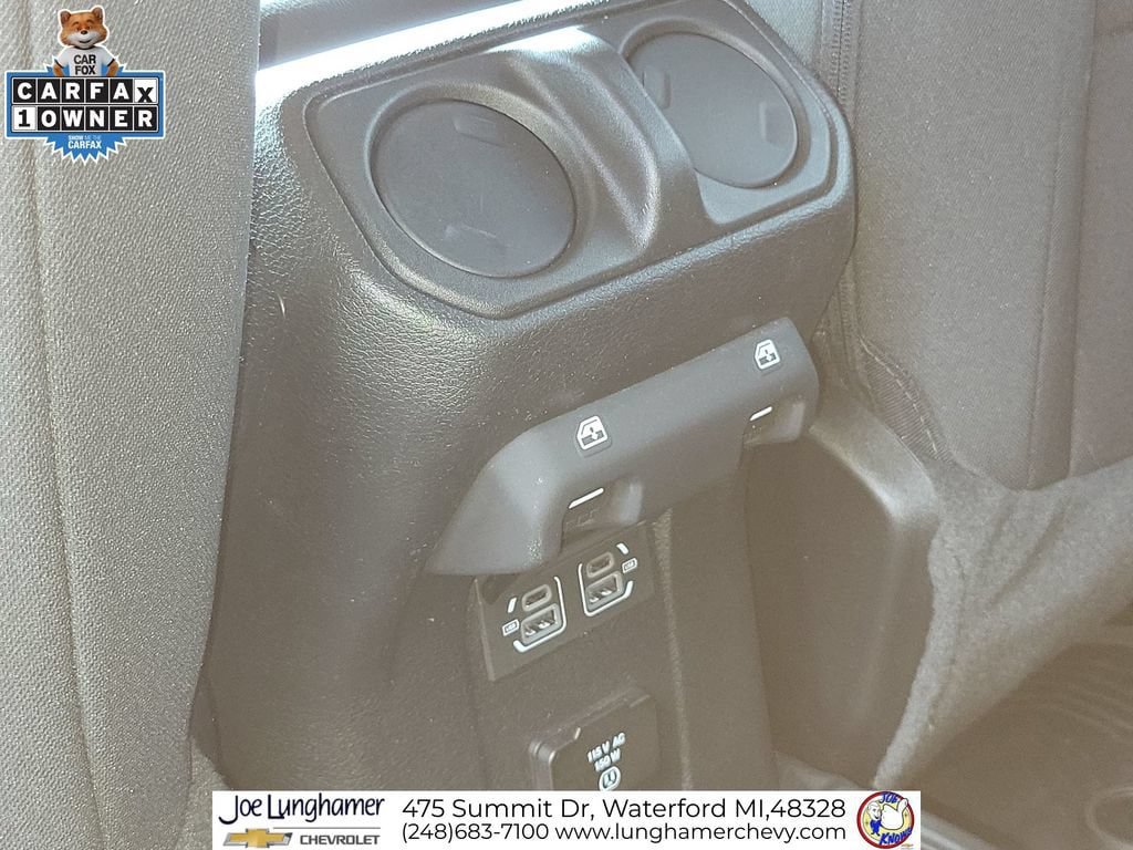 Used 2022 Jeep Wrangler Unlimited Sahara w/ Cold Weather Group AWD/4WD image 24