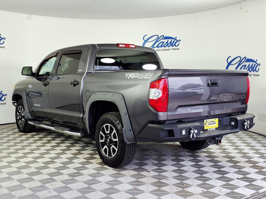 Used 2018 Toyota Tundra SR5 image 2