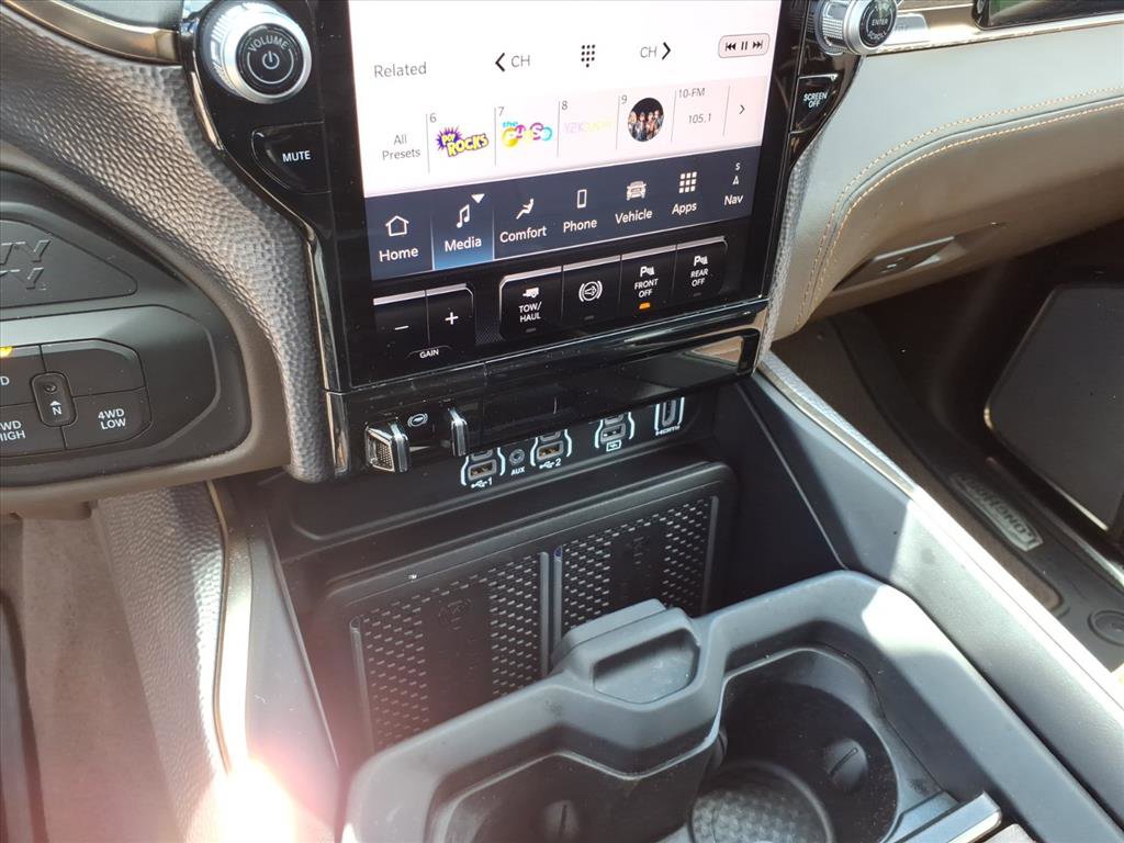 Used 2025 RAM 3500 Longhorn AWD/4WD image 13
