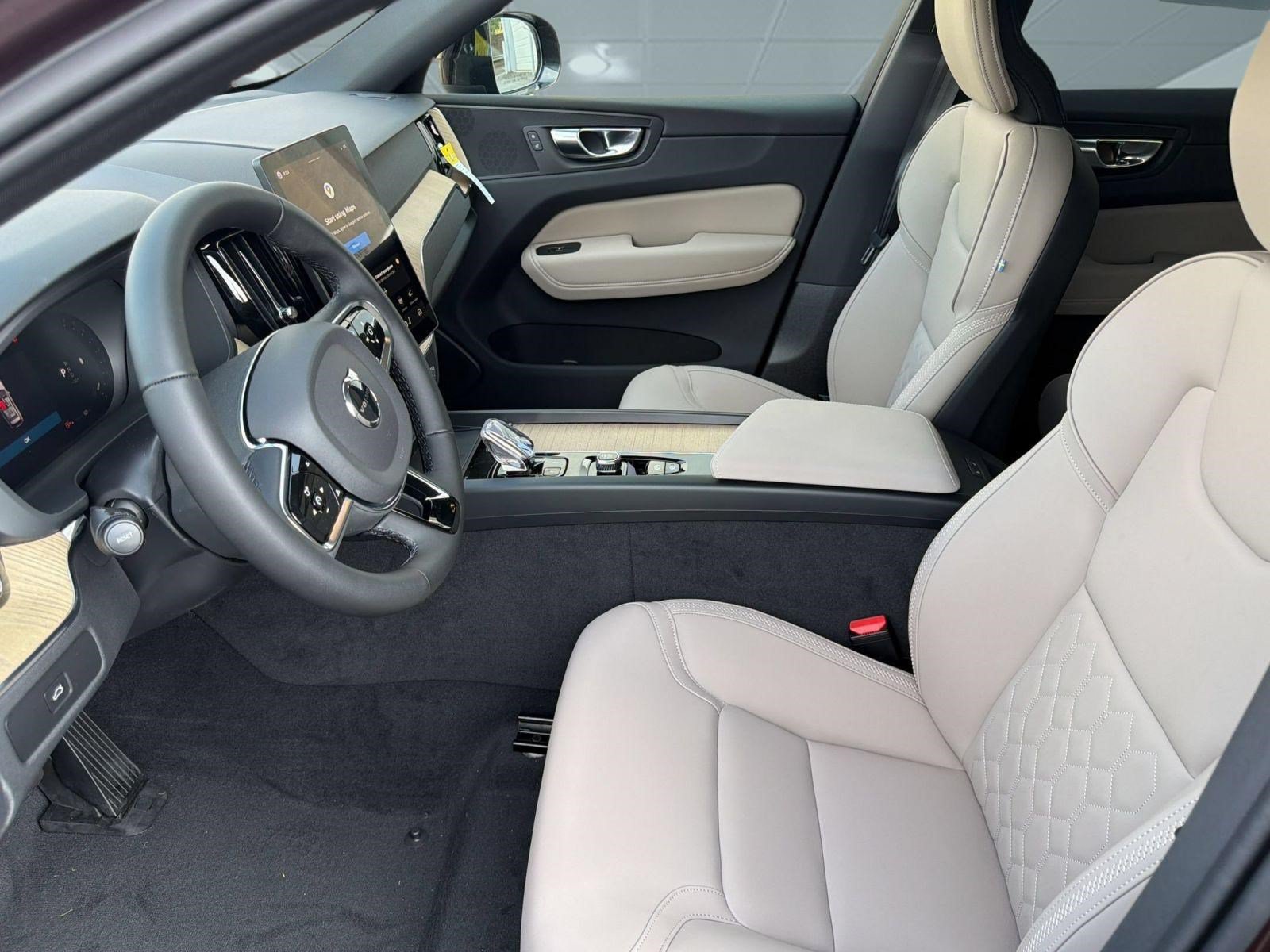 New 2026 Volvo XC60 B5 Plus w/ Climate Package AWD/4WD image 5