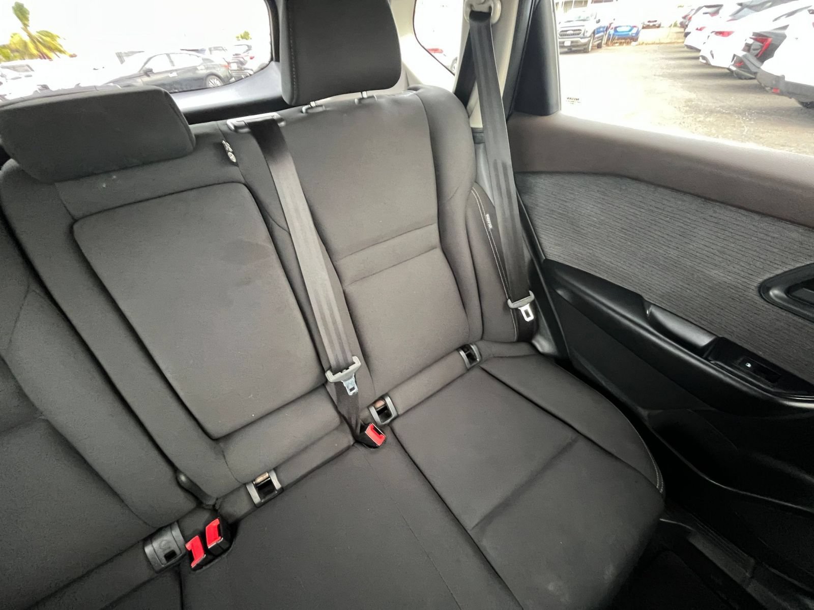 Used 2023 Nissan Rogue S FWD image 31