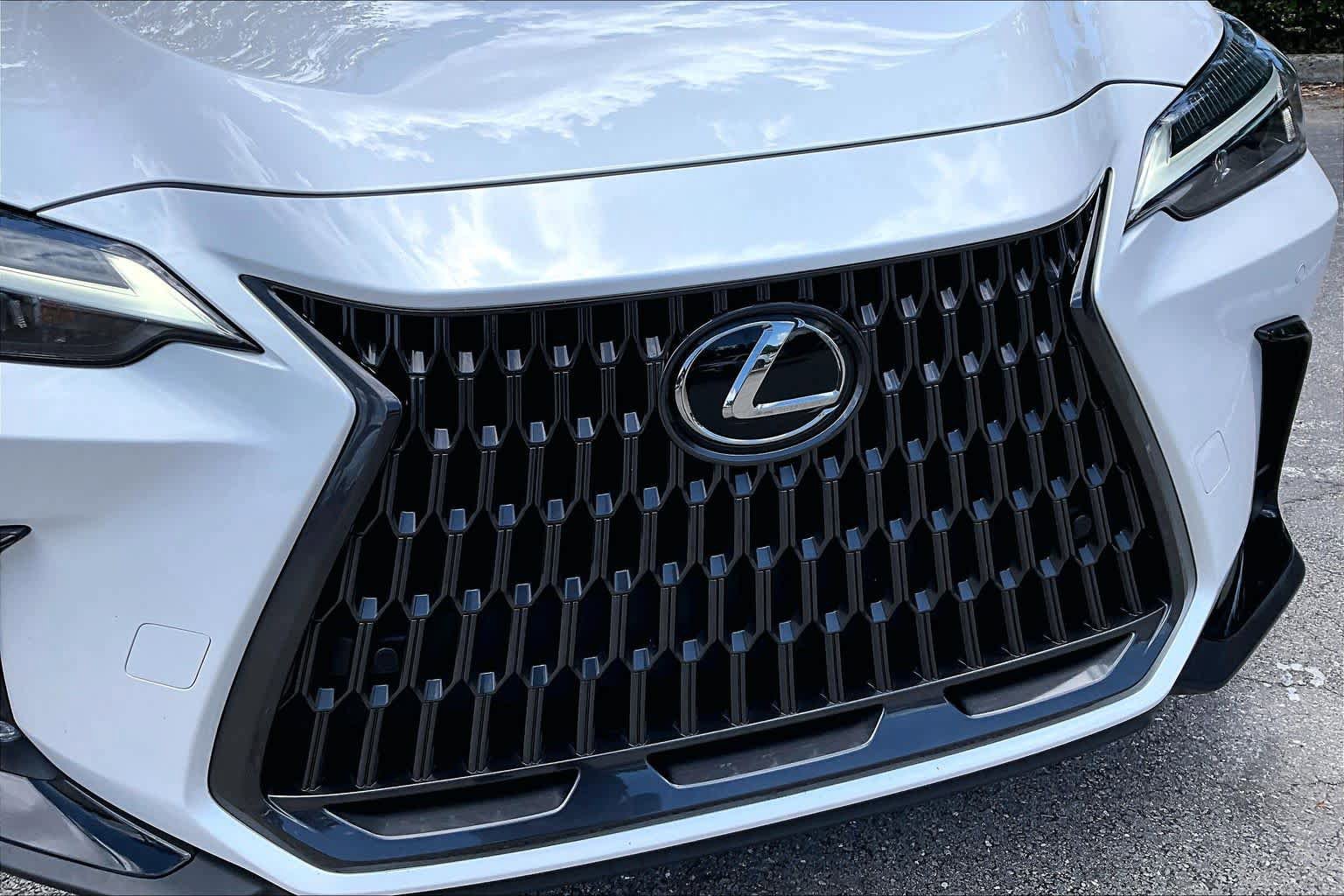 Used 2025 Lexus NX 250 FWD w/ Cold Area Package image 30