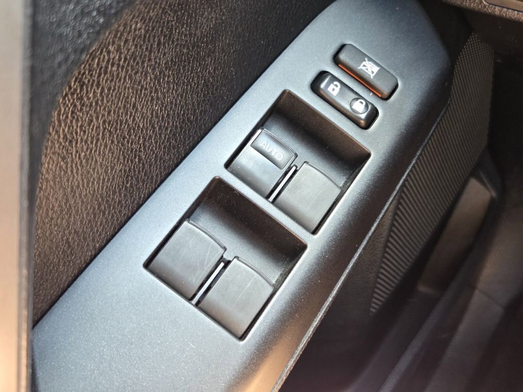 Used 2018 Toyota RAV4 XLE w/ Plus Extra Value Package image 25