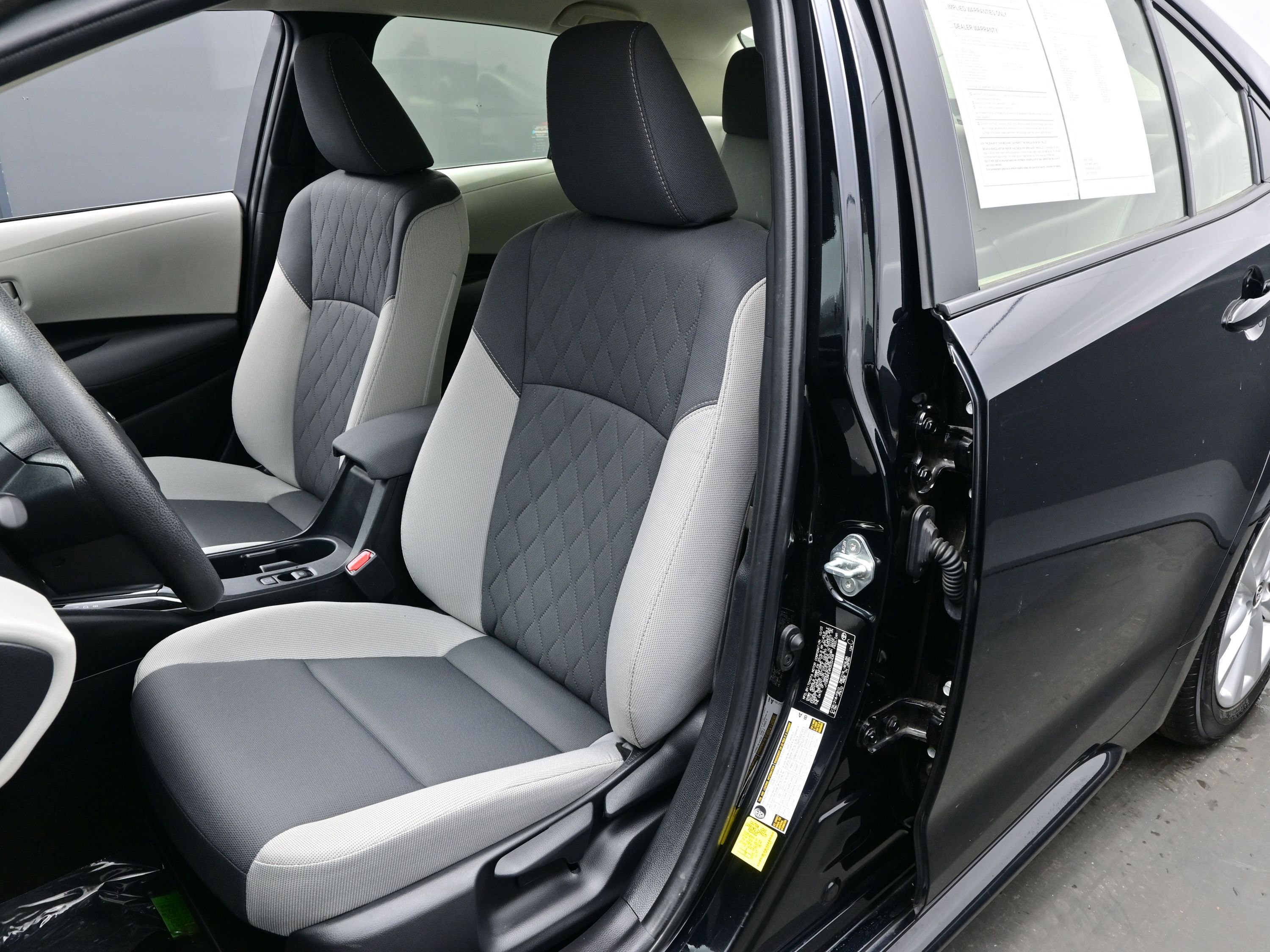 Used 2024 Toyota Corolla LE image 10