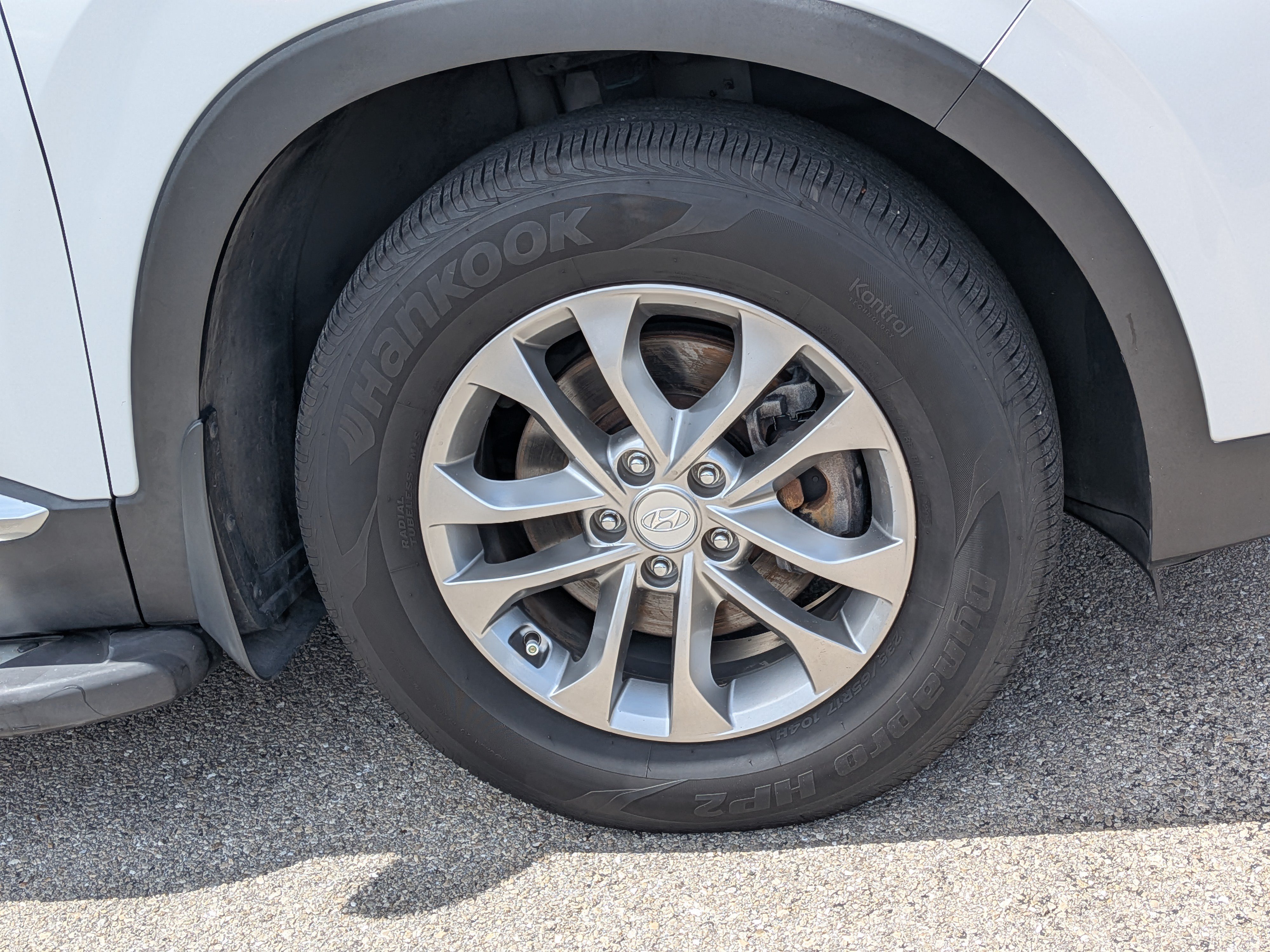 Used 2019 Hyundai Santa Fe SEL FWD image 11
