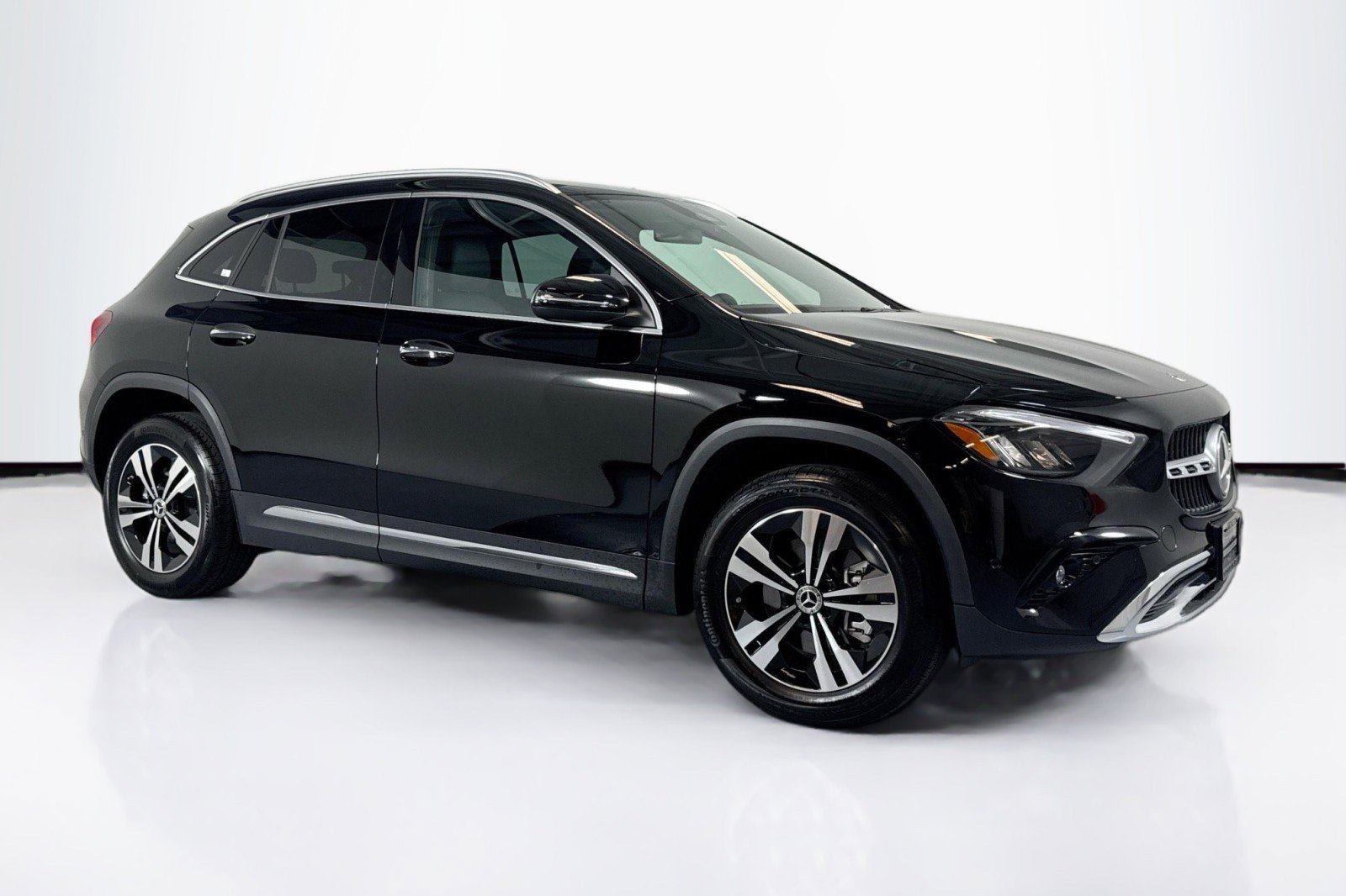 Certified 2025 Mercedes-Benz GLA 250 image 3