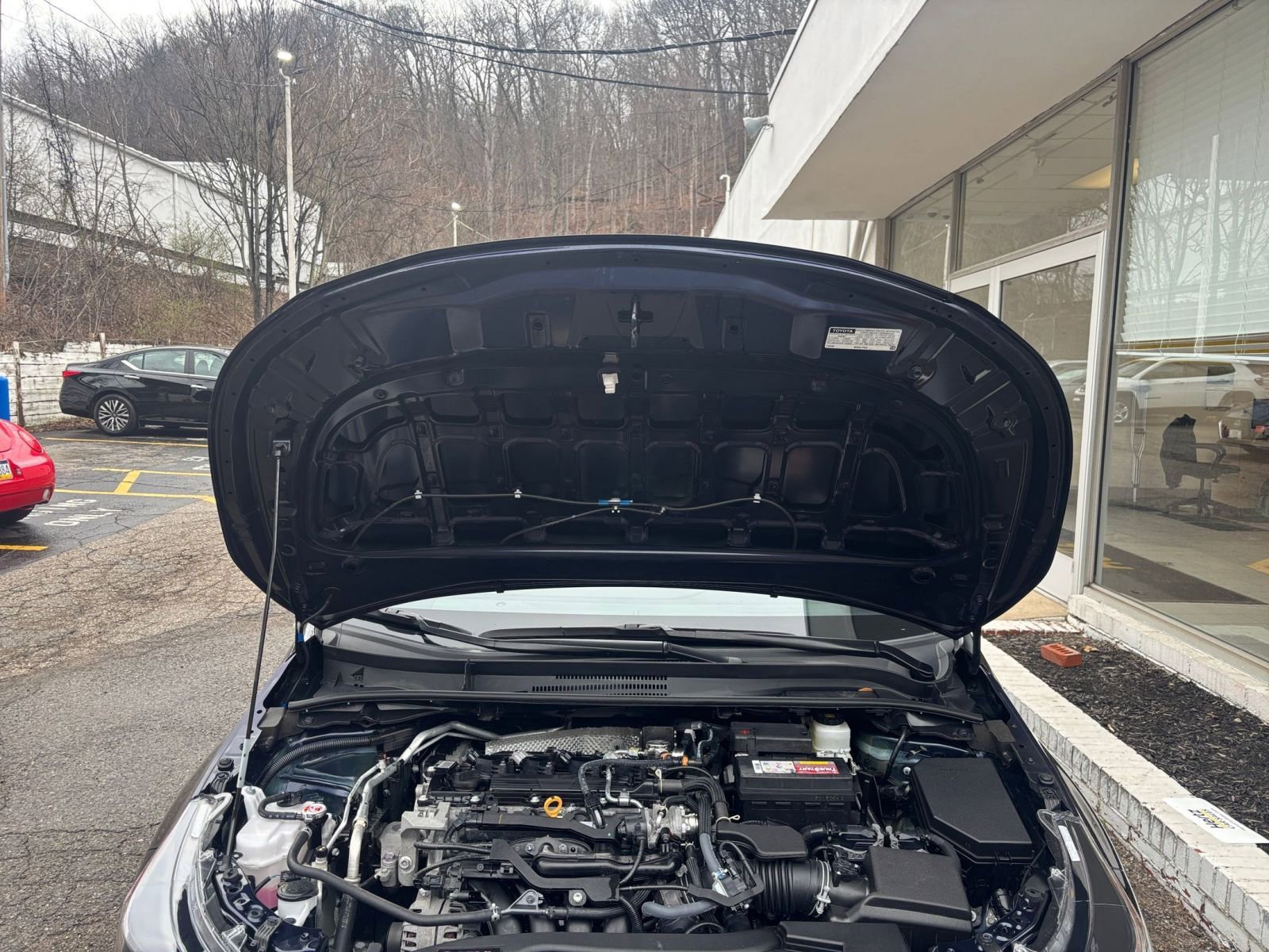 Used 2025 Toyota Corolla LE image 31