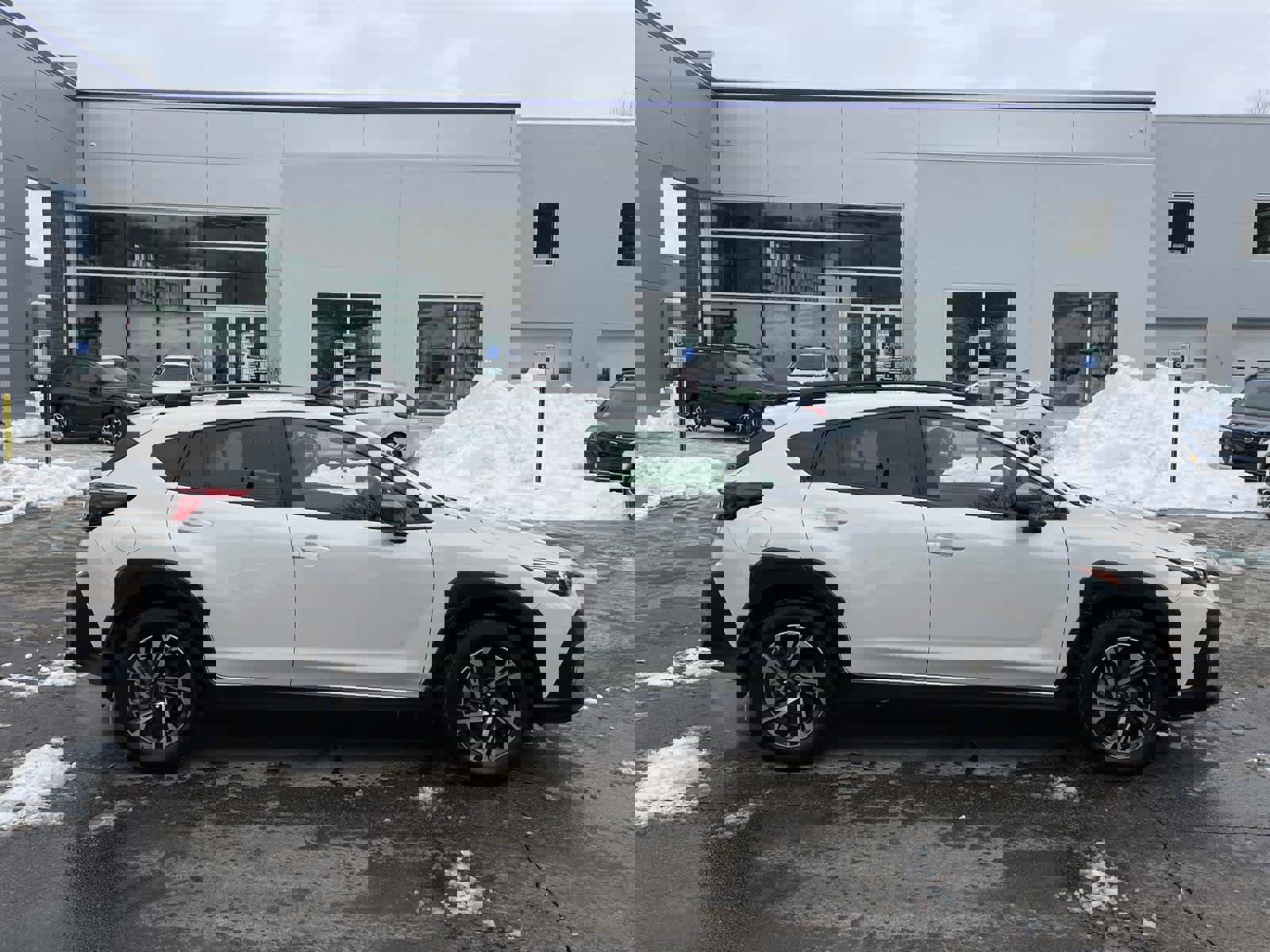Used 2024 Subaru Crosstrek 2.0i Premium image 6