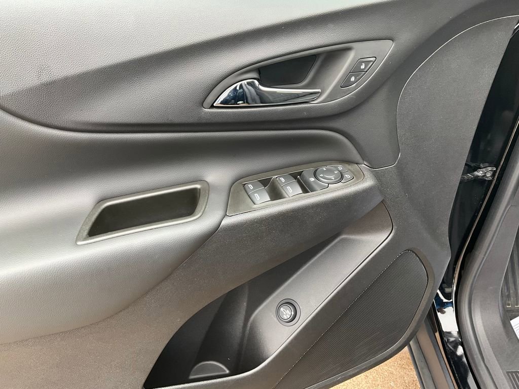 Used 2024 Chevrolet Equinox LT image 17