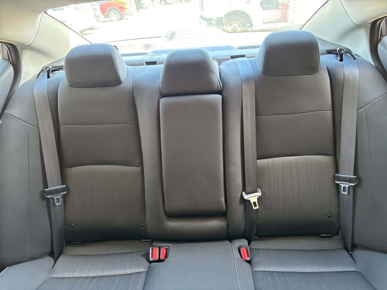 Used 2025 Nissan Altima 2.5 SV FWD image 39