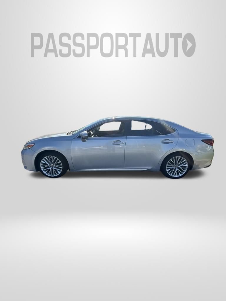 Used 2016 Lexus ES 350 w/ Luxury Package w/Wood Trim FWD image 2
