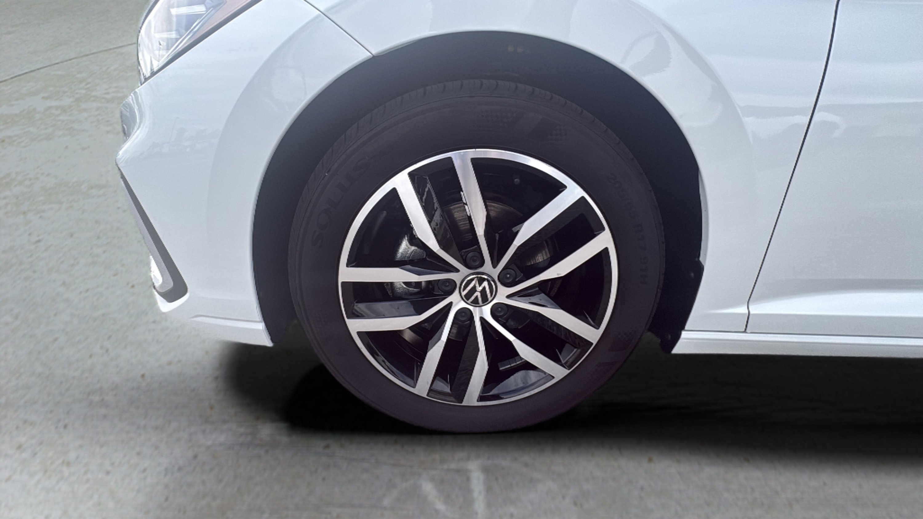 Used 2026 Volkswagen Jetta SE FWD image 13