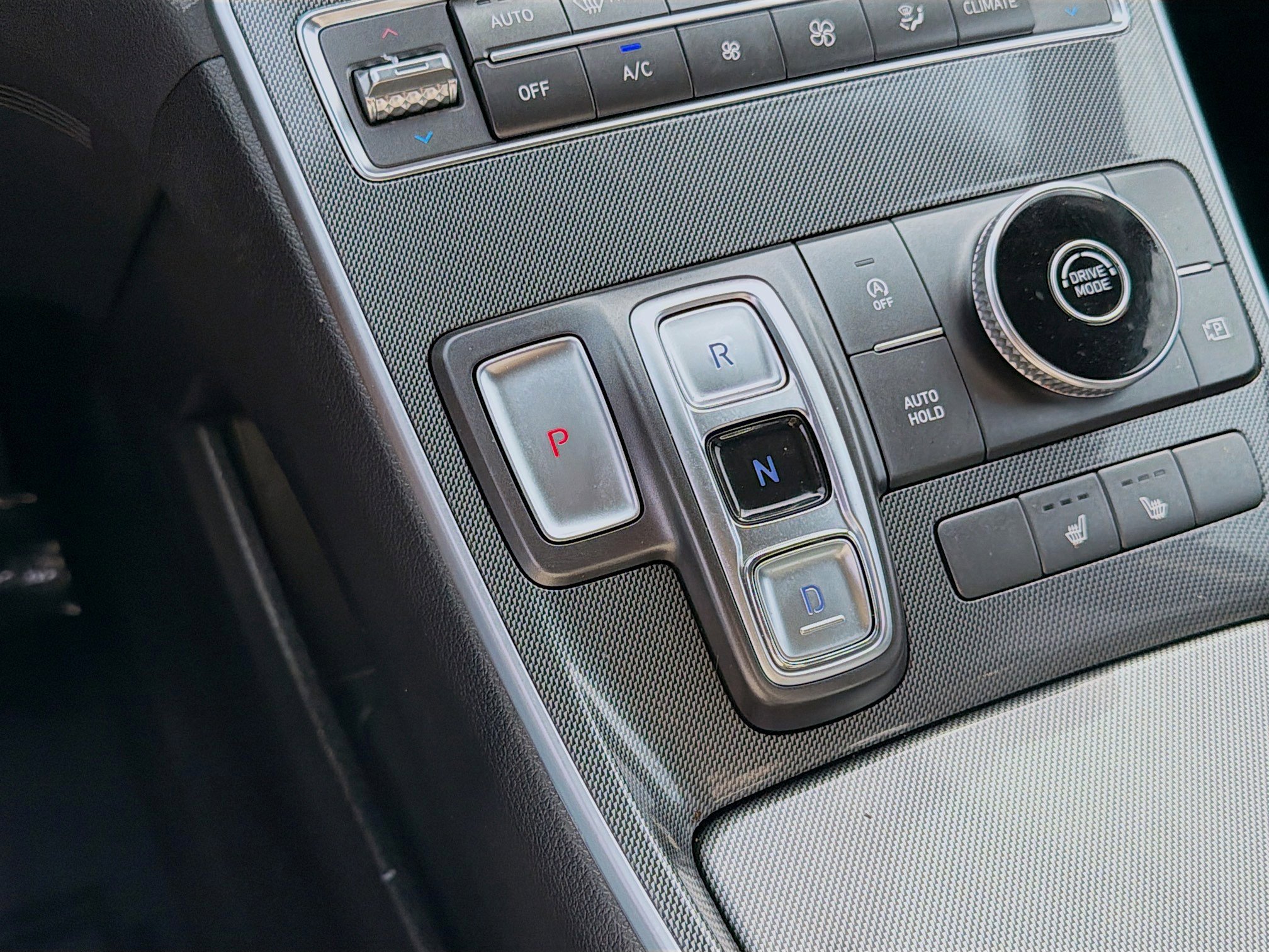 Used 2022 Hyundai Santa Fe SEL w/ Convenience Package FWD image 13