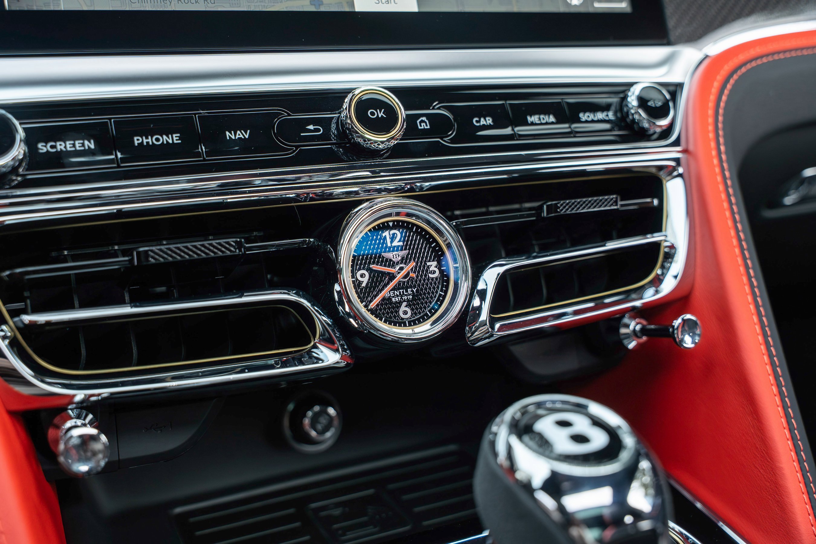 Certified 2024 Bentley Flying Spur W12 image 34