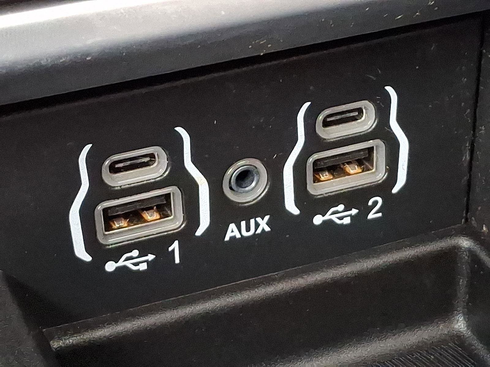 Certified 2021 Chrysler Pacifica Limited image 29